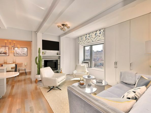 39 West 67th Street 1503, New York NY 10023