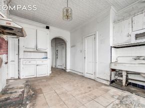 912 Metropolitan Avenue, Brooklyn NY 11211