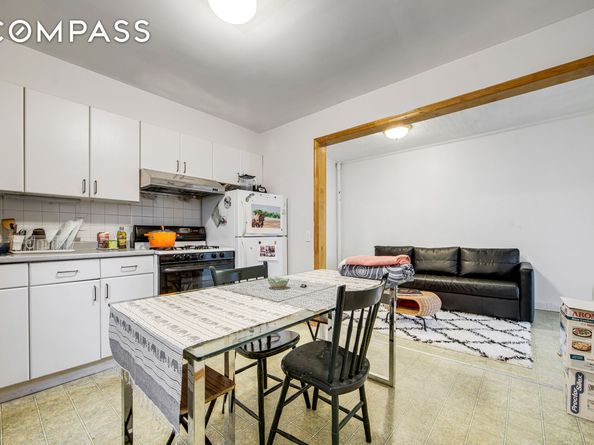 912 Metropolitan Avenue, Brooklyn NY 11211
