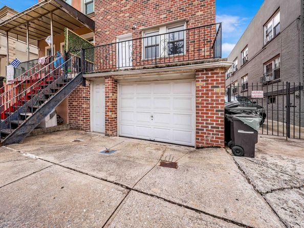 21-62 24th Street, Queens NY 11105