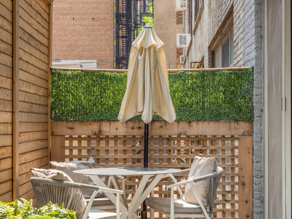 21 East 22nd Street 2B, New York NY 10010
