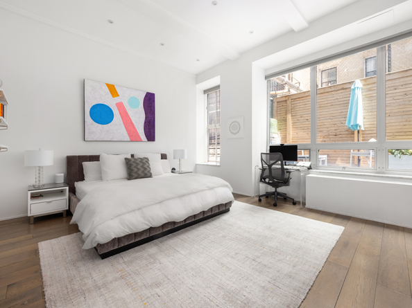 21 East 22nd Street 2B, New York NY 10010