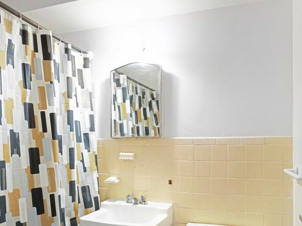 70 La Salle Street 8B, New York NY 10027