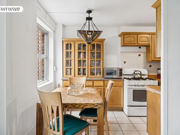70 La Salle Street 8B, New York NY 10027