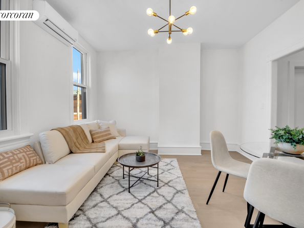25-20 Newtown Avenue 2, Queens NY 11102