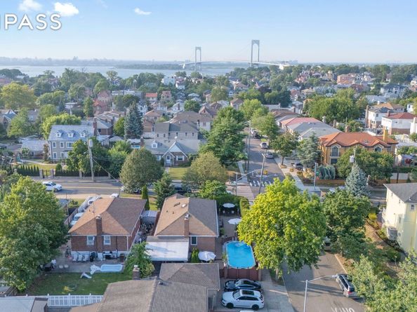 141-18 14th Avenue, Queens NY 11357