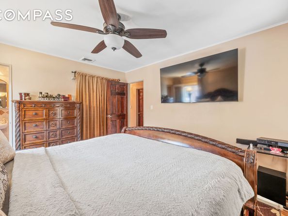 141-18 14th Avenue, Queens NY 11357