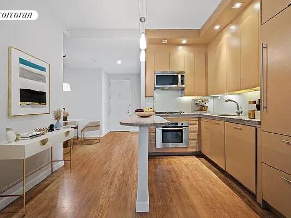 1600 Broadway 16G, New York NY 10019