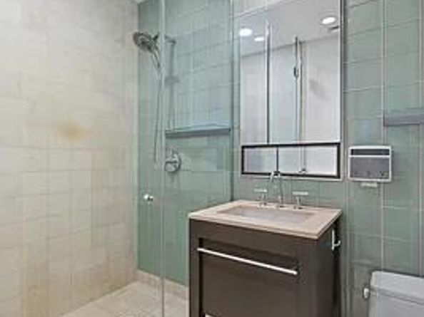 1600 Broadway 16G, New York NY 10019