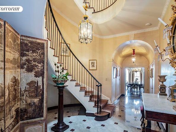67 East 93rd Street, New York NY 10128