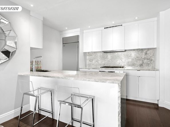 377 Rector Place 20B, New York NY 10280