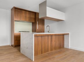 21-30 44th Drive 5A, Queens NY 11101