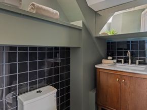 325 Bowery 3, New York NY 10003