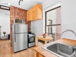 311 East 3rd Street 33, New York NY 10009
