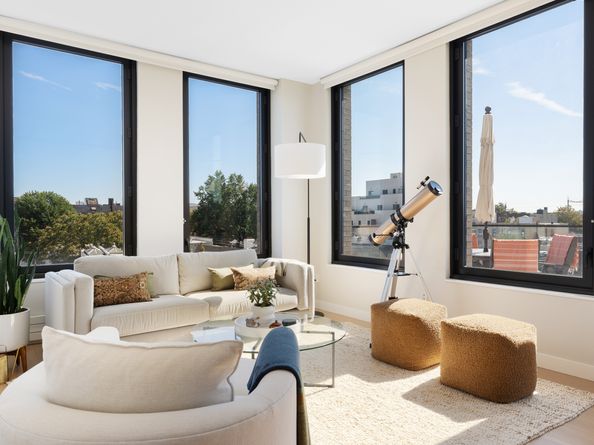 21-21 31st Street 4E, Queens NY 11105