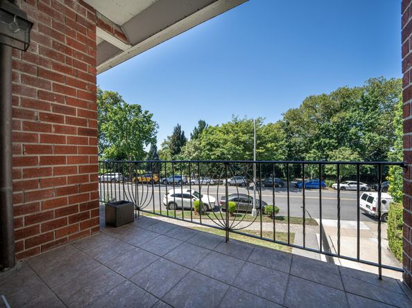 6925 Shore Road 2B, Brooklyn NY 11209