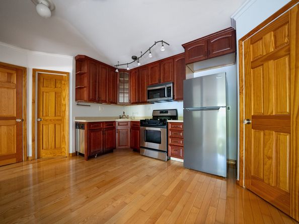 6925 Shore Road 2B, Brooklyn NY 11209