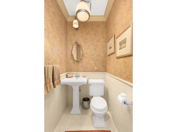 171 West 57th Street 3A, New York NY 10019