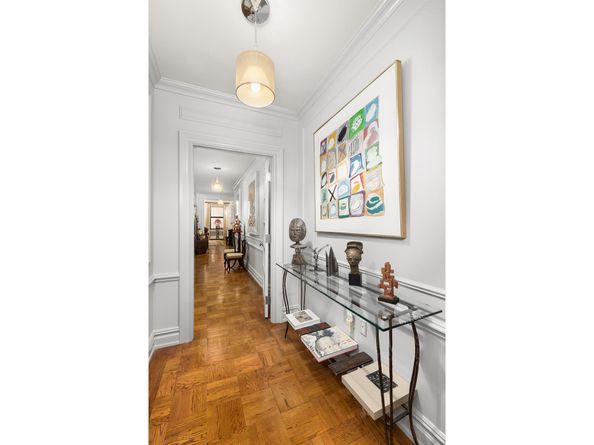 171 West 57th Street 3A, New York NY 10019