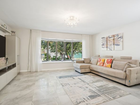 2812 East 27th Street 204, Brooklyn NY 11235