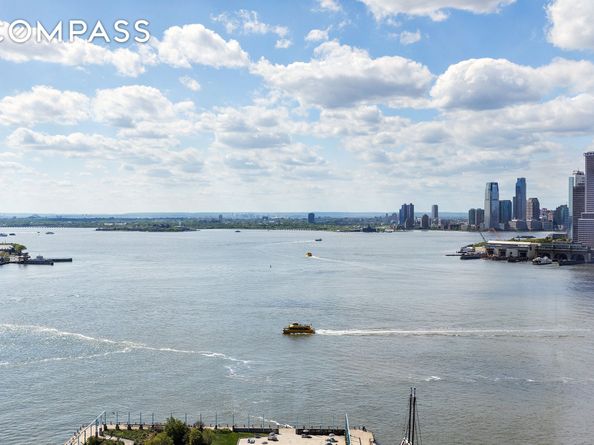 50 Bridge Park Drive 26A, Brooklyn NY 11201