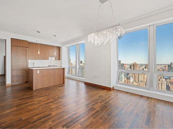 400 Fifth Avenue 51A, New York NY 10018