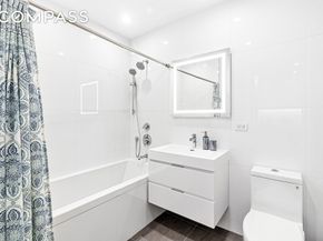 309 Ocean Parkway 4F, Brooklyn NY 11218