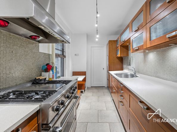 146 East 49th Street 6CD, New York NY 10017