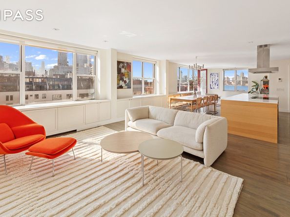 296 West 10th Street 8S, New York NY 10014