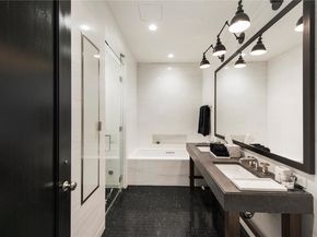 425 West 50th Street 12K, New York NY 10019