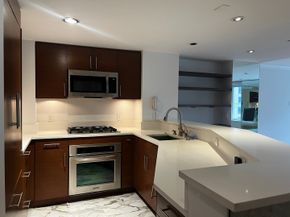 106 Central Park S 16G, New York NY 10019