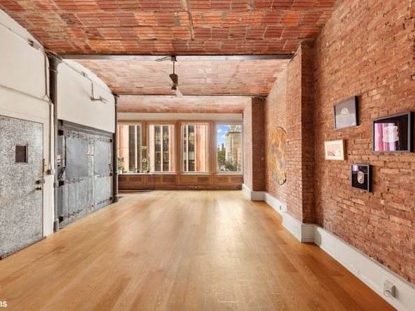 712 Broadway 3, New York NY 10003