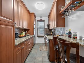 35-35 75th Street 524, Queens NY 11372