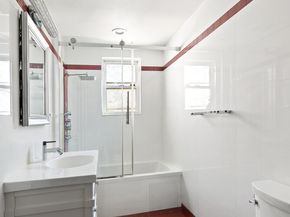 32 Reeve Place TWNHSE, Brooklyn NY 11218