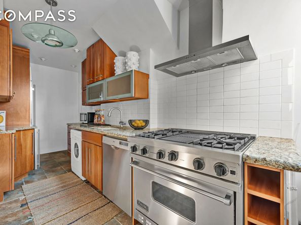 41 West 96th Street 15D, New York NY 10025