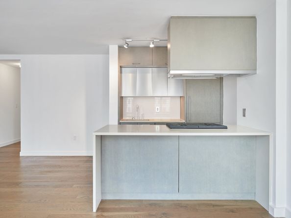 225 Rector Place 22A, New York NY 10280
