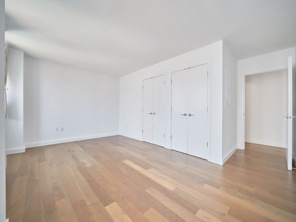 225 Rector Place 22A, New York NY 10280