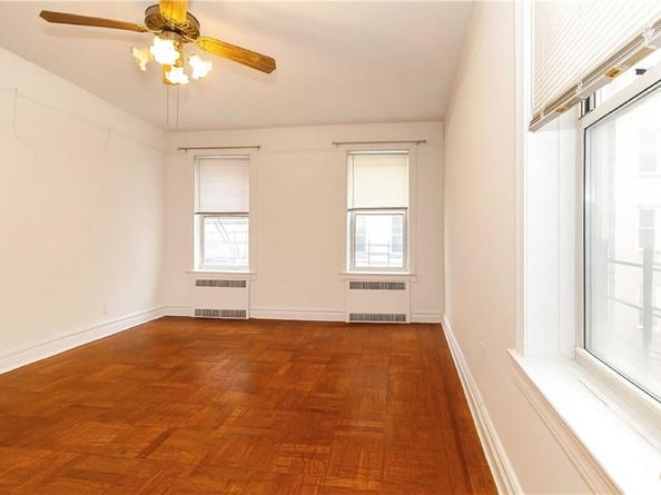 868 East 7th Street 3C, Brooklyn NY 11230