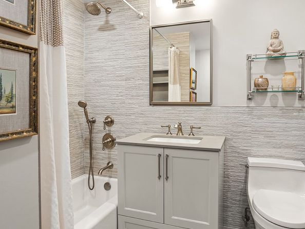 200 East End Avenue 10KL, New York NY 10128