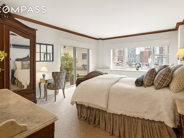 200 East End Avenue 10KL, New York NY 10128