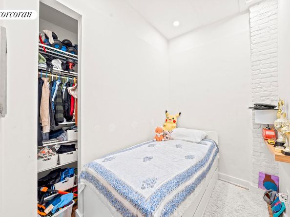 328 Clinton Avenue 5, Brooklyn NY 11205