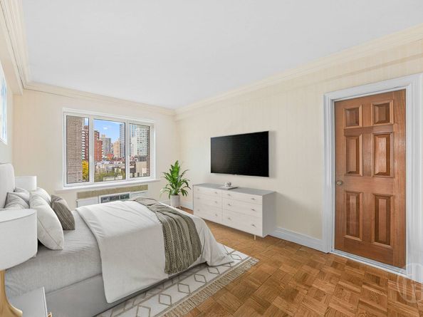 45 East End Avenue 10F, New York NY 10028