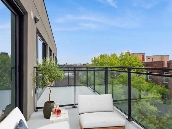 428 East 9th Street 512, Brooklyn NY 11218