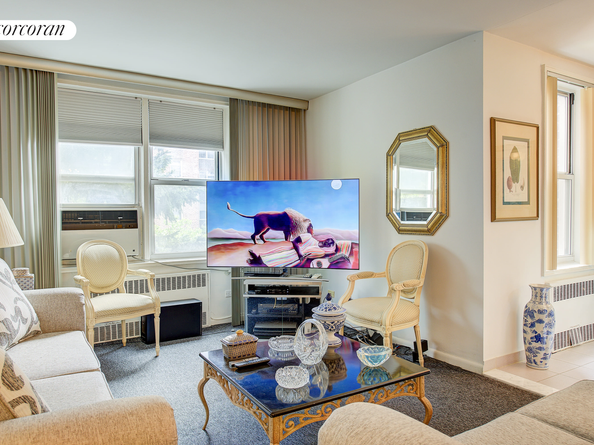67-30 Clyde Street 3J, Queens NY 11375