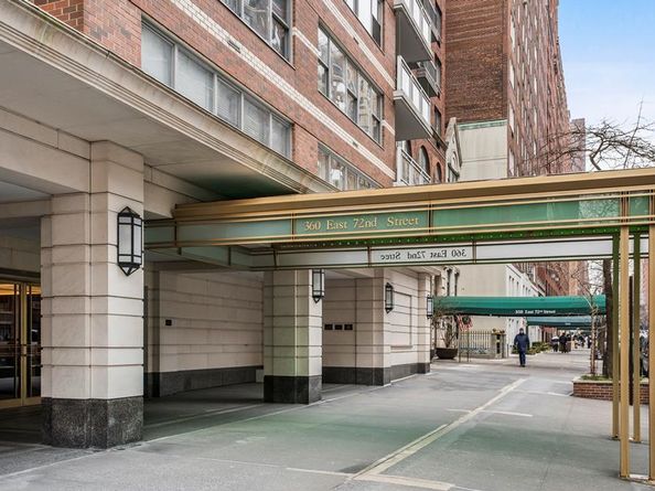 360 East 72nd Street B804, New York NY 10021