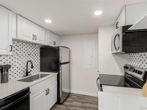 1830 S Pitkin Circle B, Aurora CO 80017