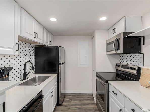 1830 S Pitkin Circle B, Aurora CO 80017