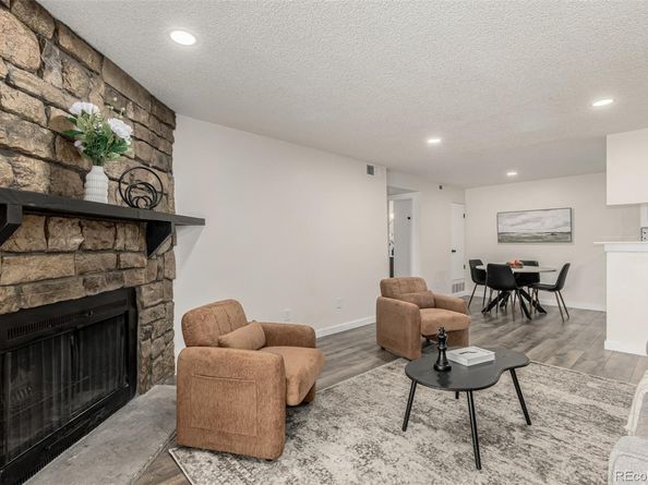 1830 S Pitkin Circle B, Aurora CO 80017