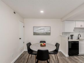 1830 S Pitkin Circle B, Aurora CO 80017