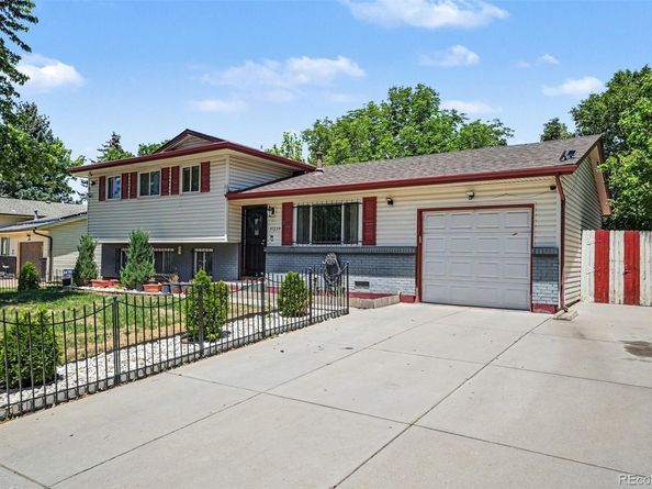 11239 E Center Avenue, Aurora CO 80012